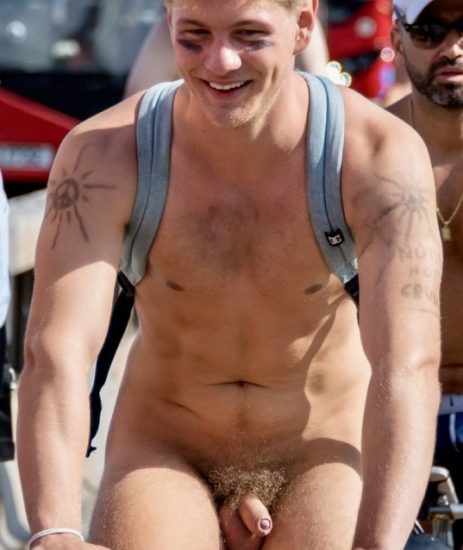 Very nice hairy dick